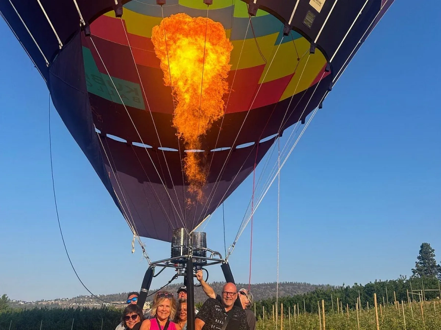 Okanagan Sunset Hot Air Balloon Ride - Gallery 1